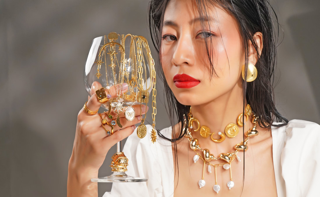 gold themed model shoot for jewellery campaign 14 orig